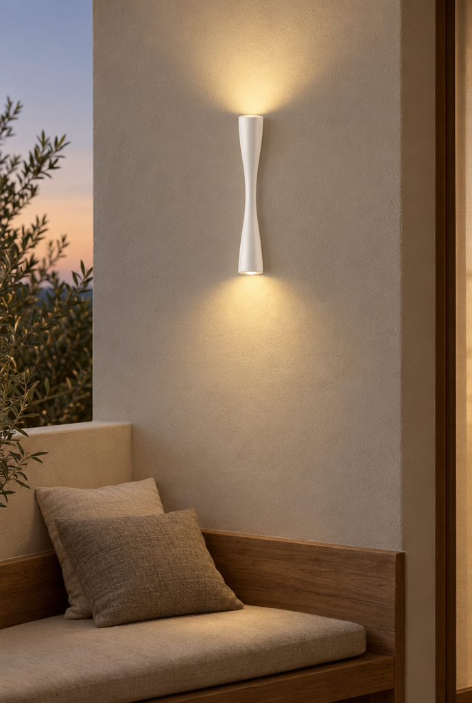 Hemton – timglasformad vägglampa