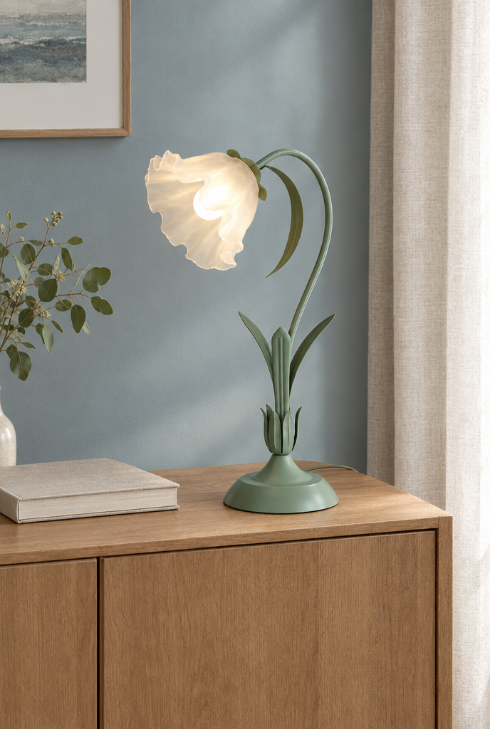 Blomformad bordslampa med böjd stjälk
