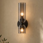 Vägglampa med färgat glas – Smoke – rök grå / 220V – produktfokuserad miljöbild