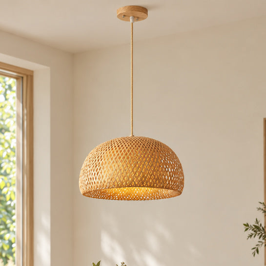 Pendellampa med flätad skärm – Svala – Astyle01 / utan ljuskälla – produktfokuserad miljöbild
