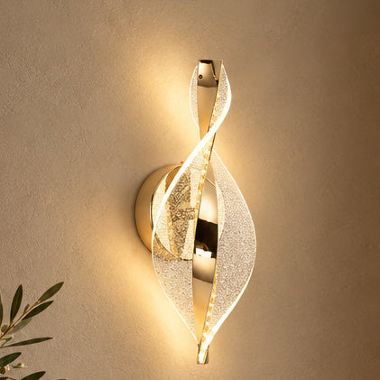 LED-vägglampa med tre ljustoner – Trea – B-tre färgad ljus – produktfokuserad miljöbild