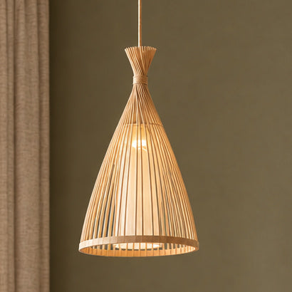 Pendellampa med vävd bambu – Bambuvi – C / utan ljuskälla – produktfokuserad miljöbild
