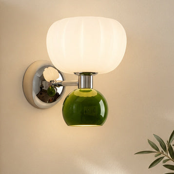 Vägglampa med rundad skärm – Pumpia – Wd360-grön / kallvitt(5500-7000 K) – produktfokuserad miljöbild