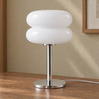 Bordslampa i glas med USB – Cremia – Usb / vit A – produktfokuserad miljöbild