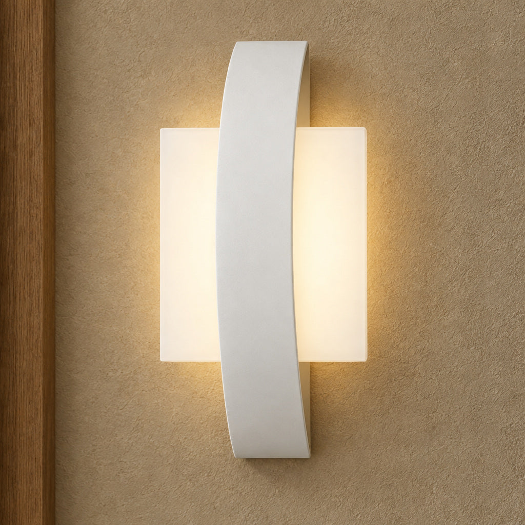 LED-vägglampa i rund eller fyrkantig form – Akra – vit fyrkantig / varmvitt (2700-3500 K) / 5 W – produktfokuserad miljöbild