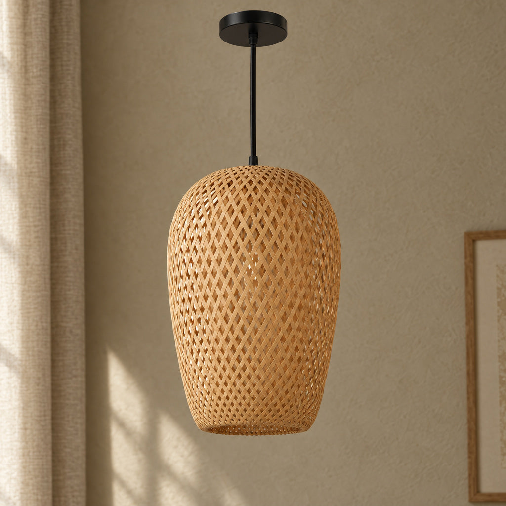 Pendellampa med bambu och flätning – Bambra – C-svart fot / utan ljuskälla – produktfokuserad miljöbild