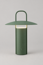 Bärbar bordslampa med handtag