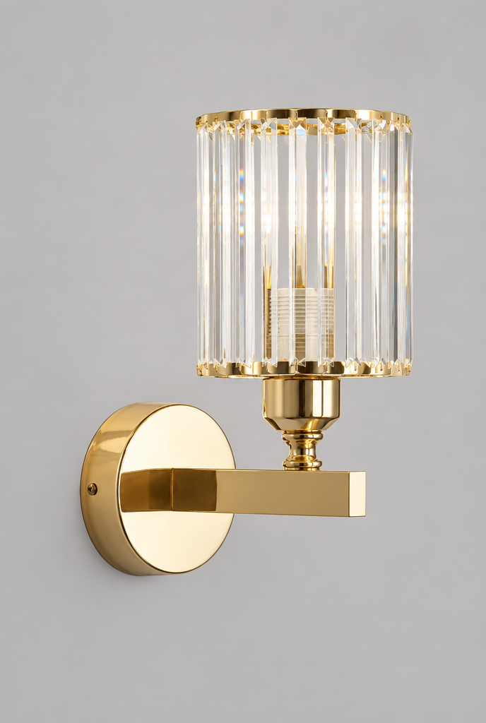 Vägglampa med cylindrisk kristallskärm