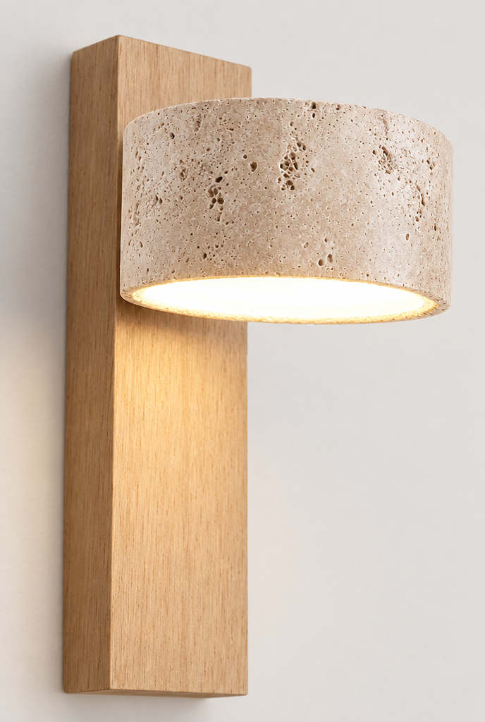 Vägglampa i trä med stenskärm