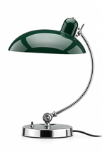 Hemton – Bauhaus bordslampa med välvd kromarm – vit bakgrund