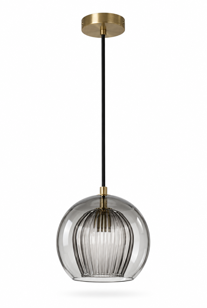 Hemton – pendellampa i dubbelt glas – vit bakgrund